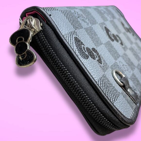 NWT SANRIO HELLO KITTY Black and Gray Hello Kitty Zip Around Wallet/Clutch - Picture 7 of 15